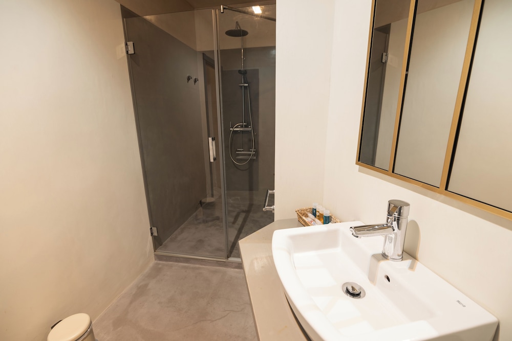 Standard Triple Room photo 2