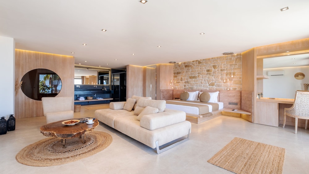 Aqua Suite - Photo 2