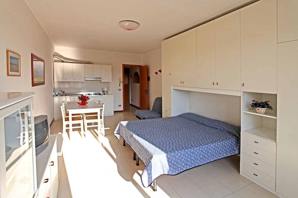 Standard Studio, 1 Bedroom photo 1