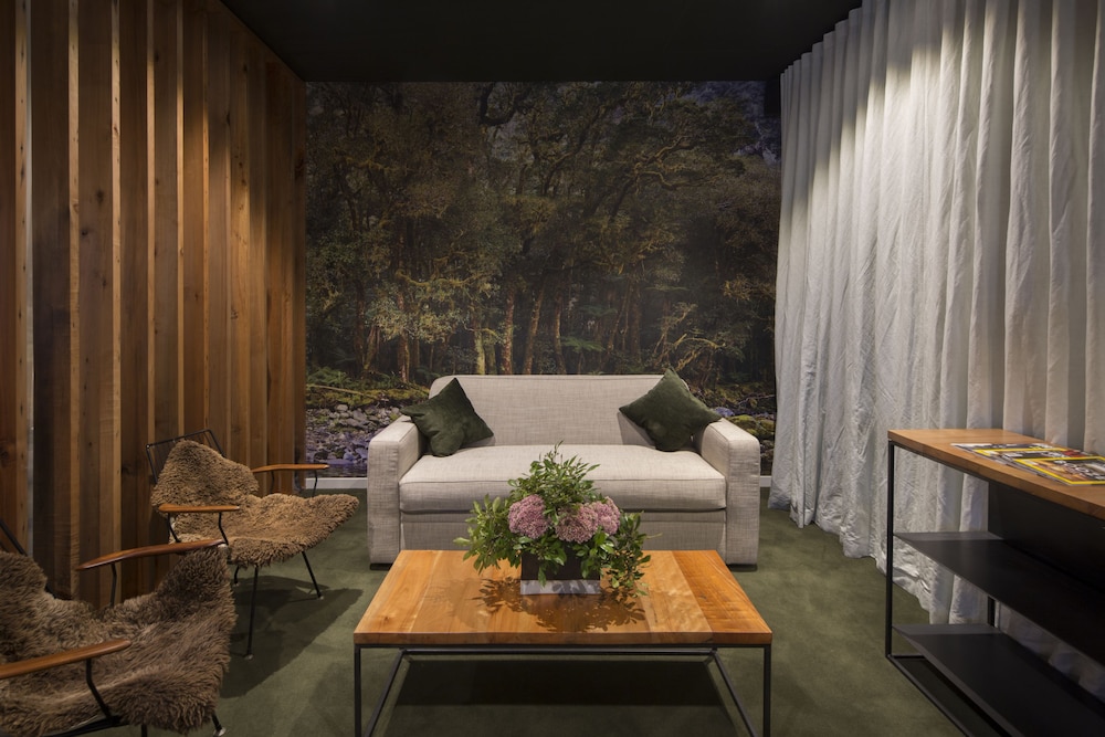 Luxury Studio Suite, 1 Bedroom photo 2