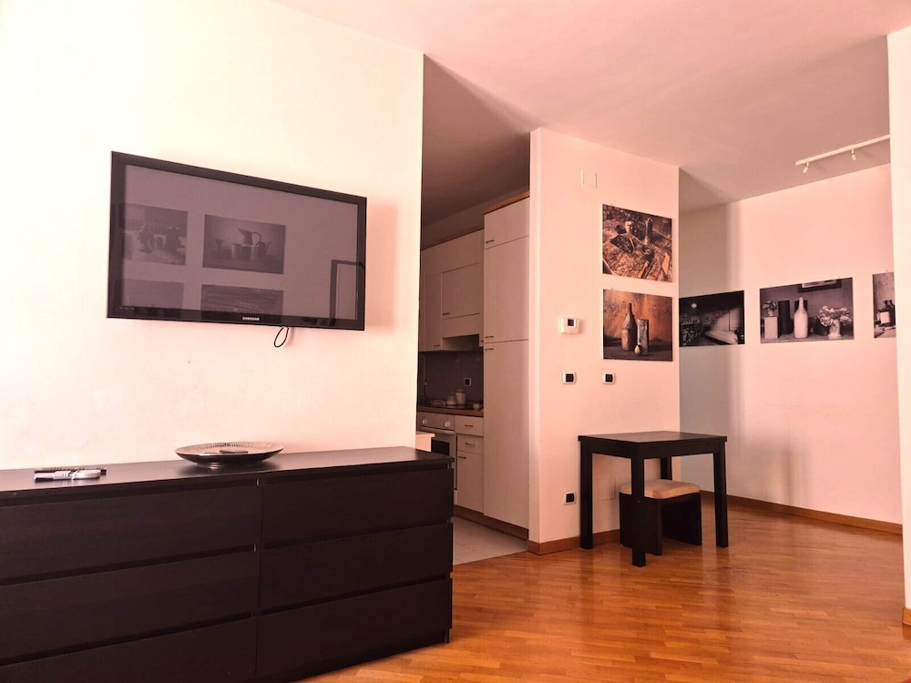 Premier Apartment