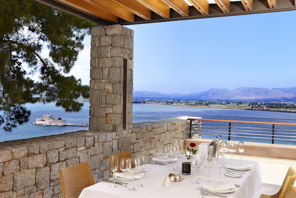 Premier Villa, Sea View - Photo 8
