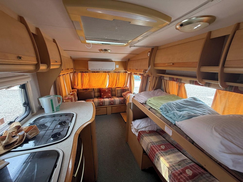 Caravan (3- 4 pax)