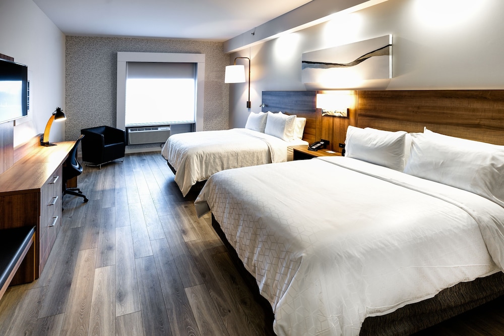 Suite, 2 Queen Beds, Accessible (Mobility, Accessible Tub) photo 1