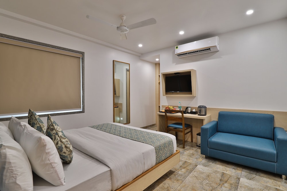 Club Room