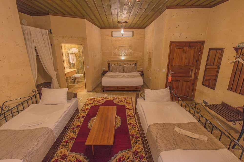 Family Room, Balcony (Stone) photo 3