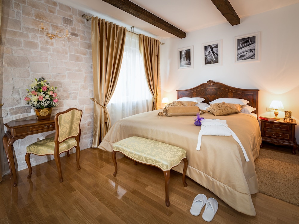 Premium Double Room (101) photo 1