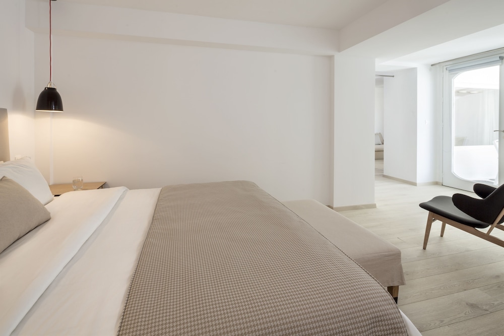 Deluxe Suite, Hot Tub, Sea View (Outdoor) - Photo 1