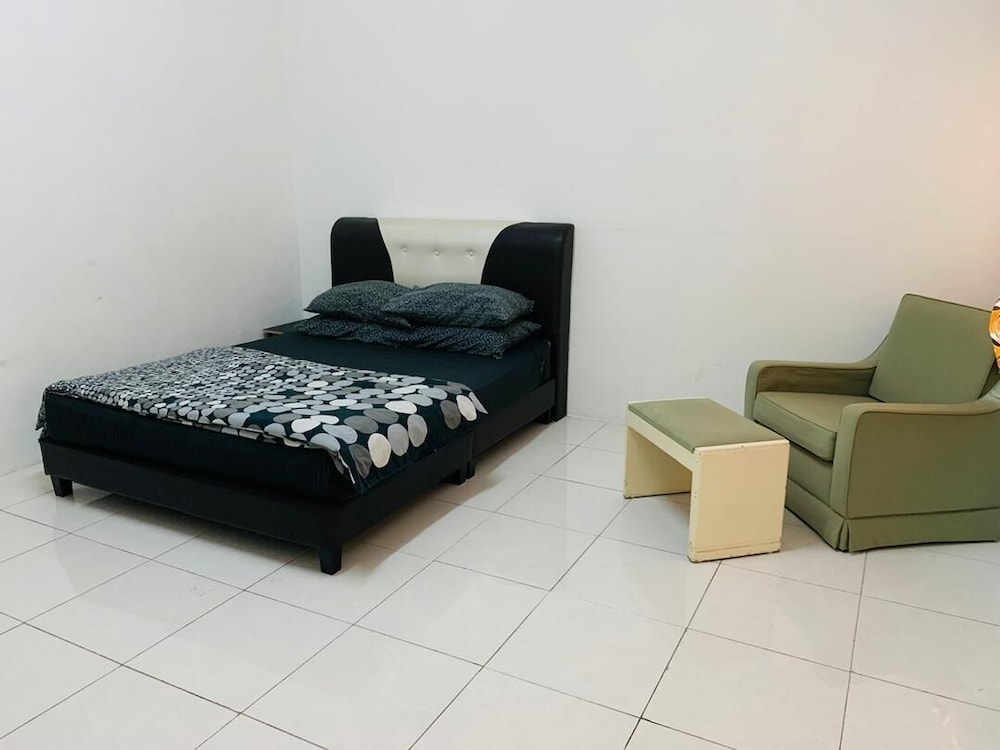 Family House, 4 Bedrooms, Non Smoking, Hill View photo 2