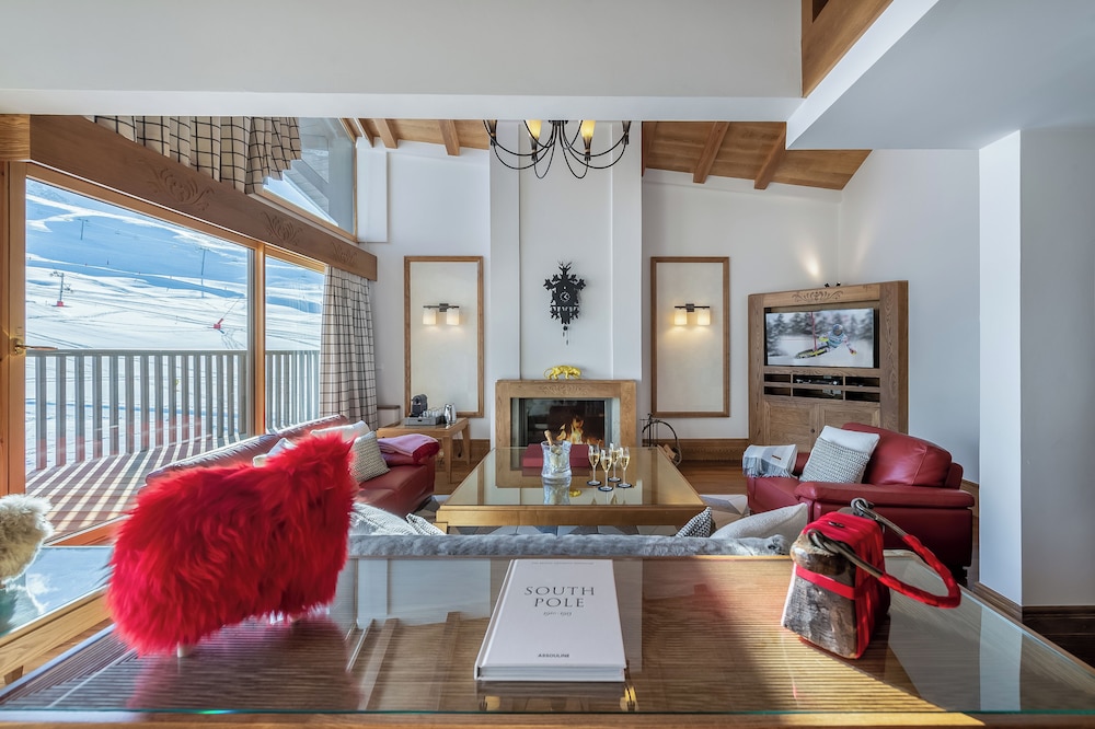 Suite (Everest)