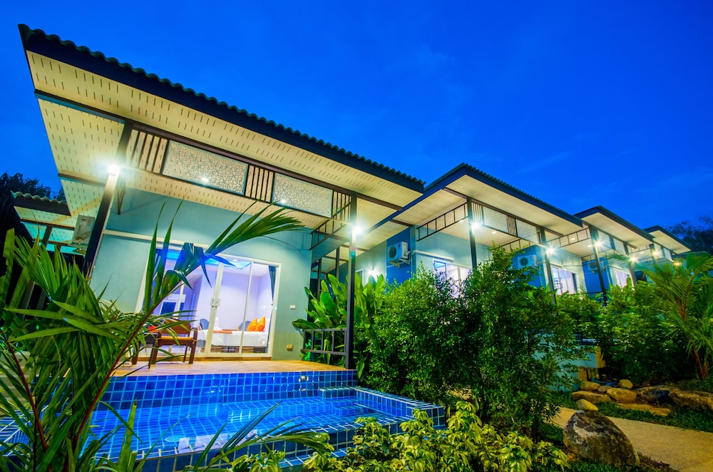 Villa with Private Pool photo 2
