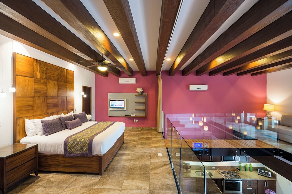 Deluxe Townhome, 2 Bedrooms, Mezzanine