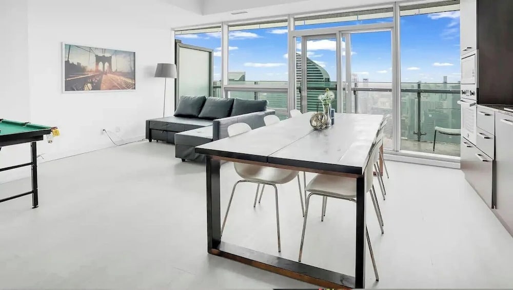 Superior Suite, City View