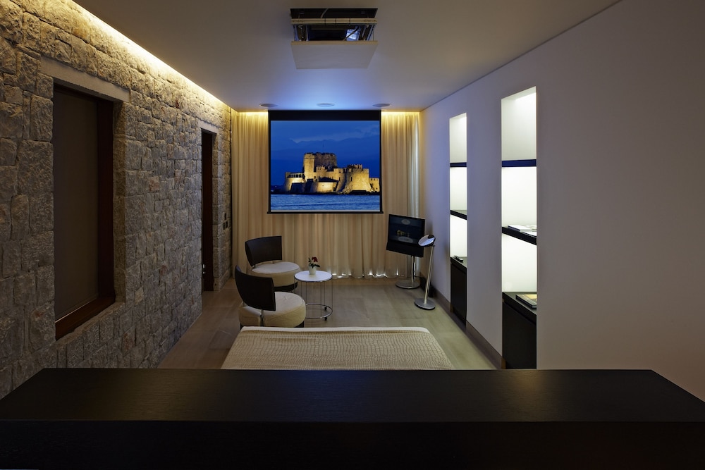 Luxury Bungalow, Private Pool, Sea View - Photo 5