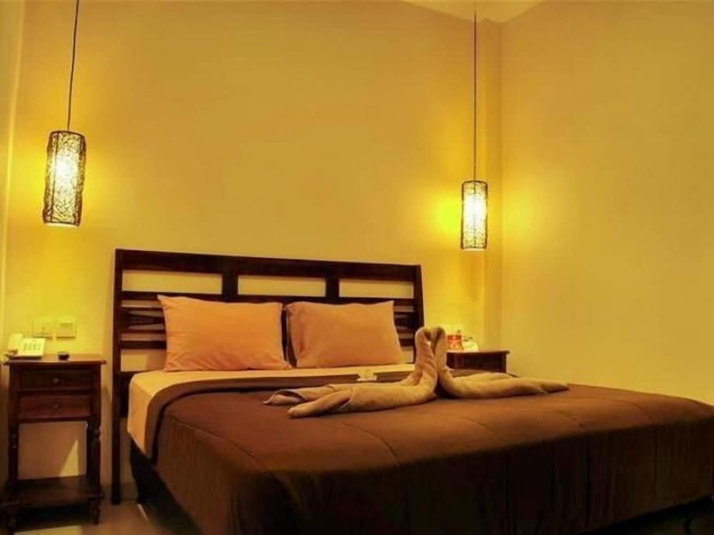 Standard Room, 1 Queen Bed, Non Smoking photo 1