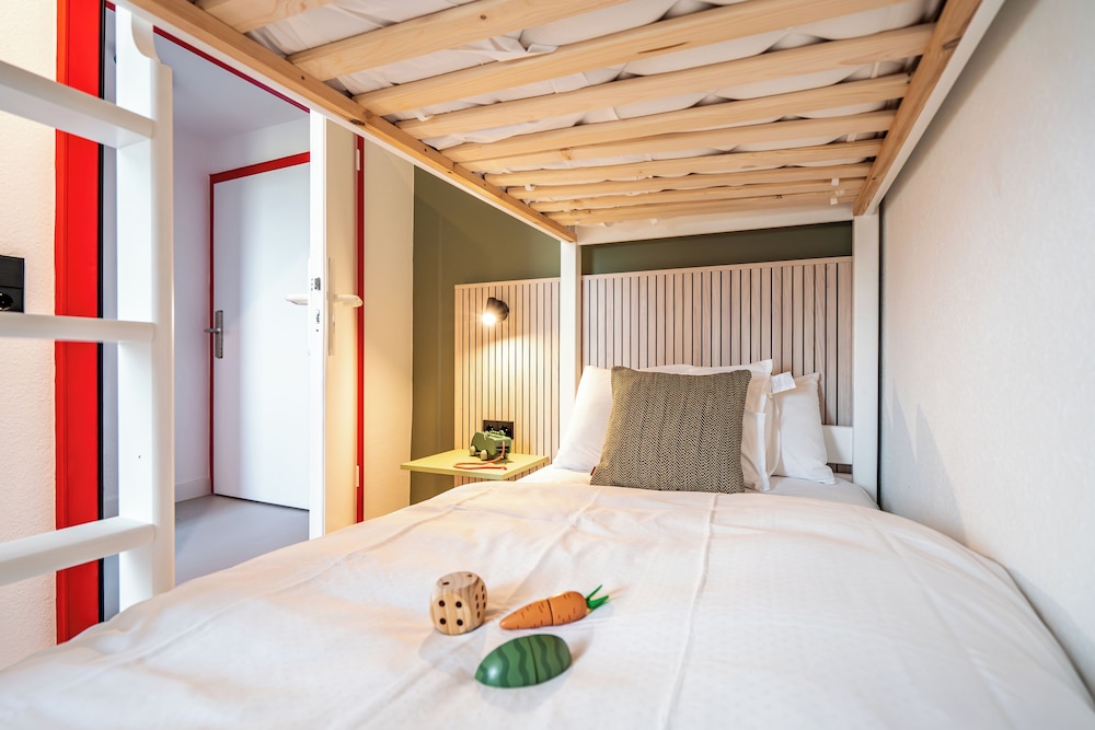 Family Twin Room, Balcony photo 2