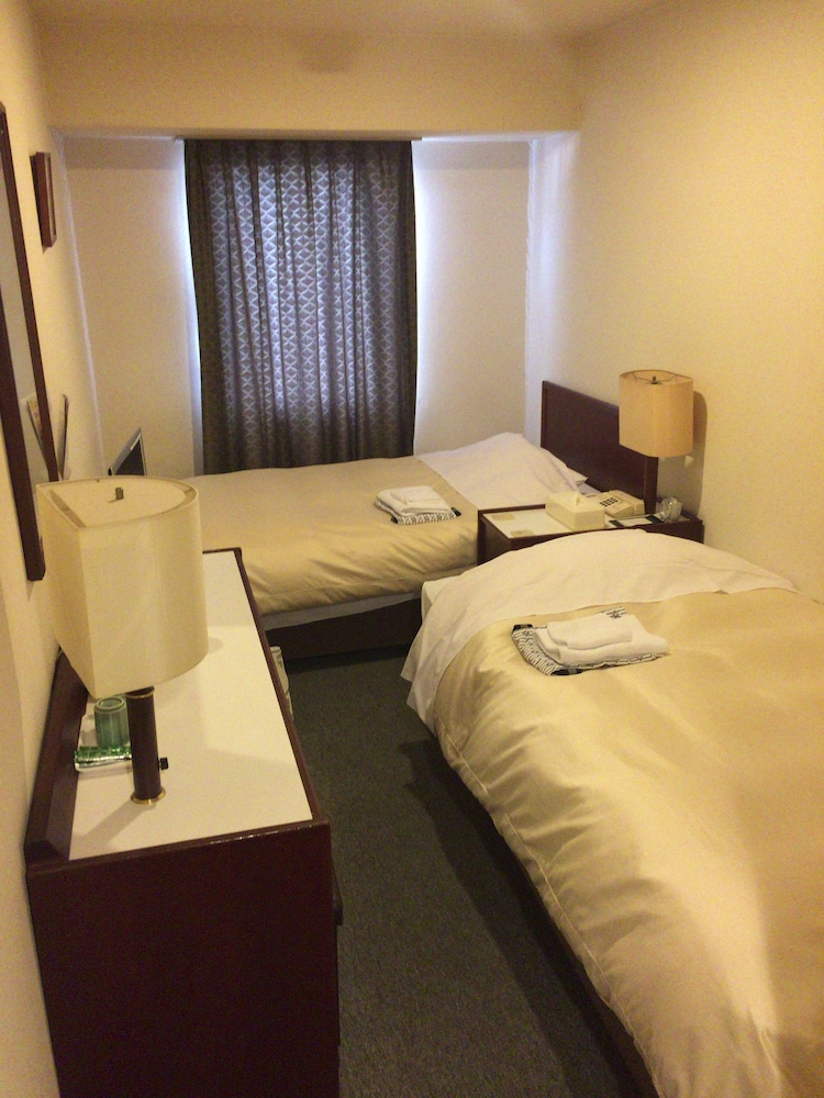 Twin Room, Smoking (110cm bed) photo 1