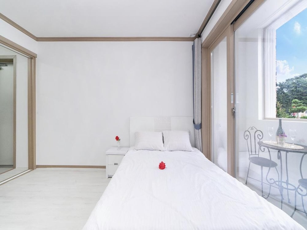 Basic Room, 1 Bedroom (deung dae) - Photo 8