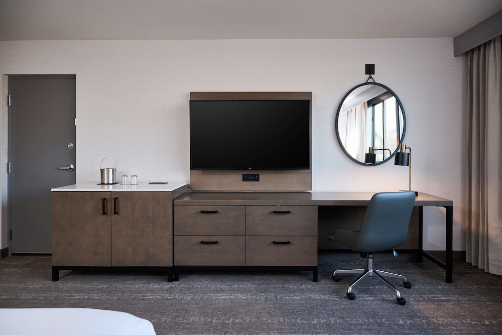 Studio, 2 Queen Beds, Accessible, Bathtub - Photo 4