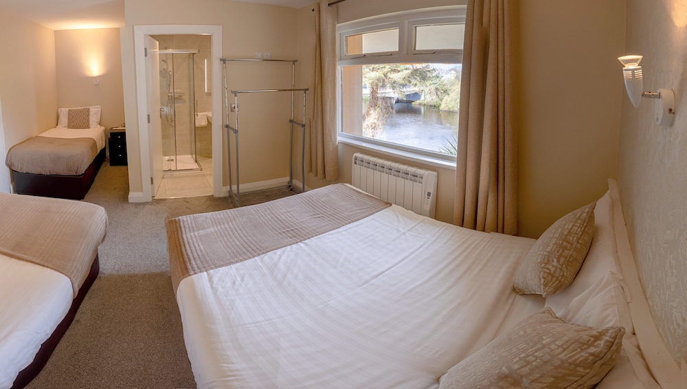Basic Quadruple Room