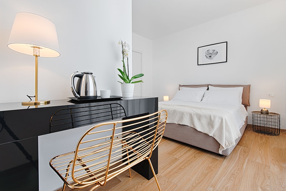 Deluxe Double Room, Terrace, City View