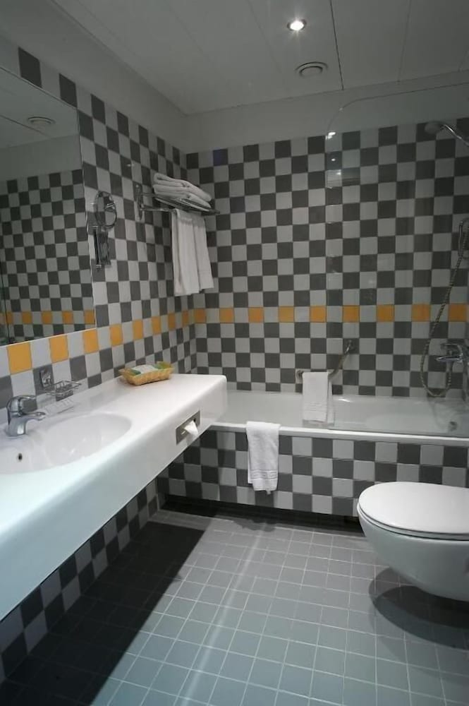 Double Room, 1 Double or 2 Twin Beds - Photo 3