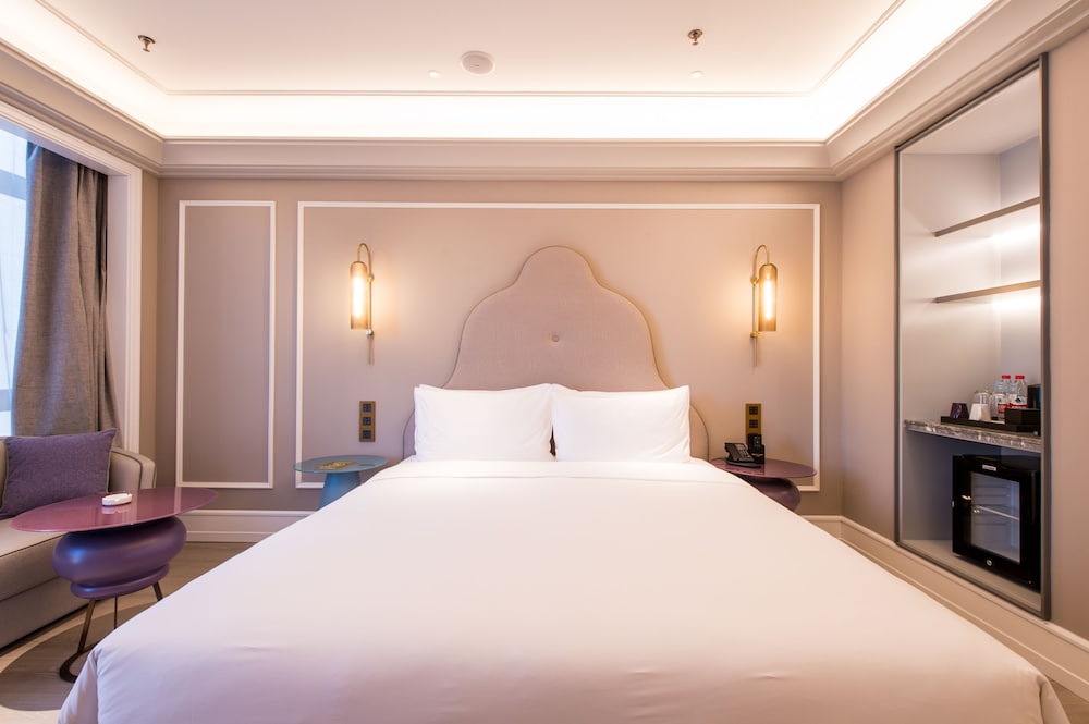 Privilege, Room, 1 King Bed