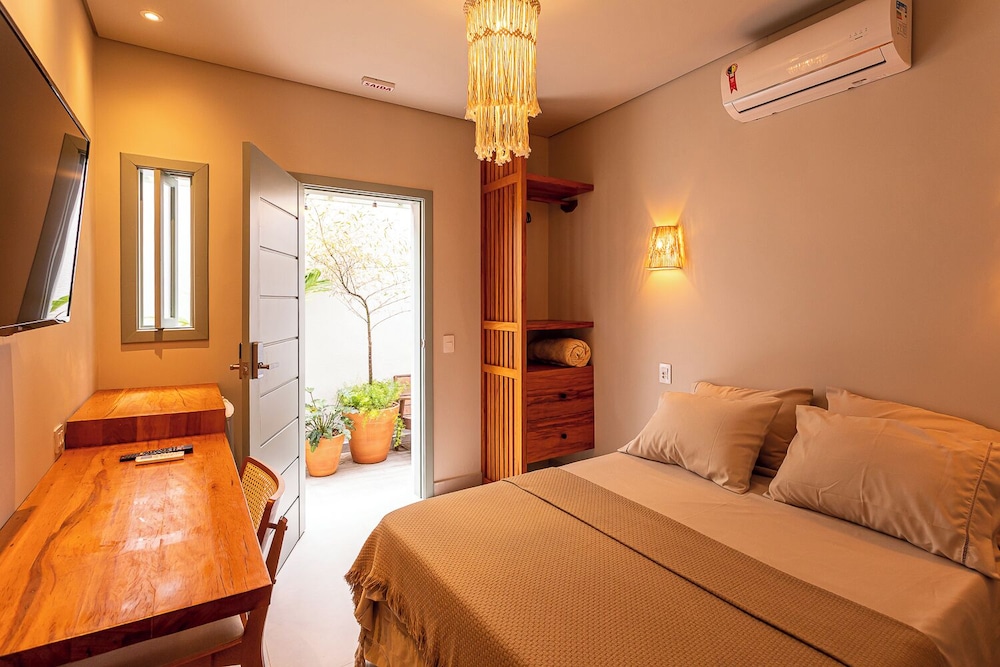 Available room