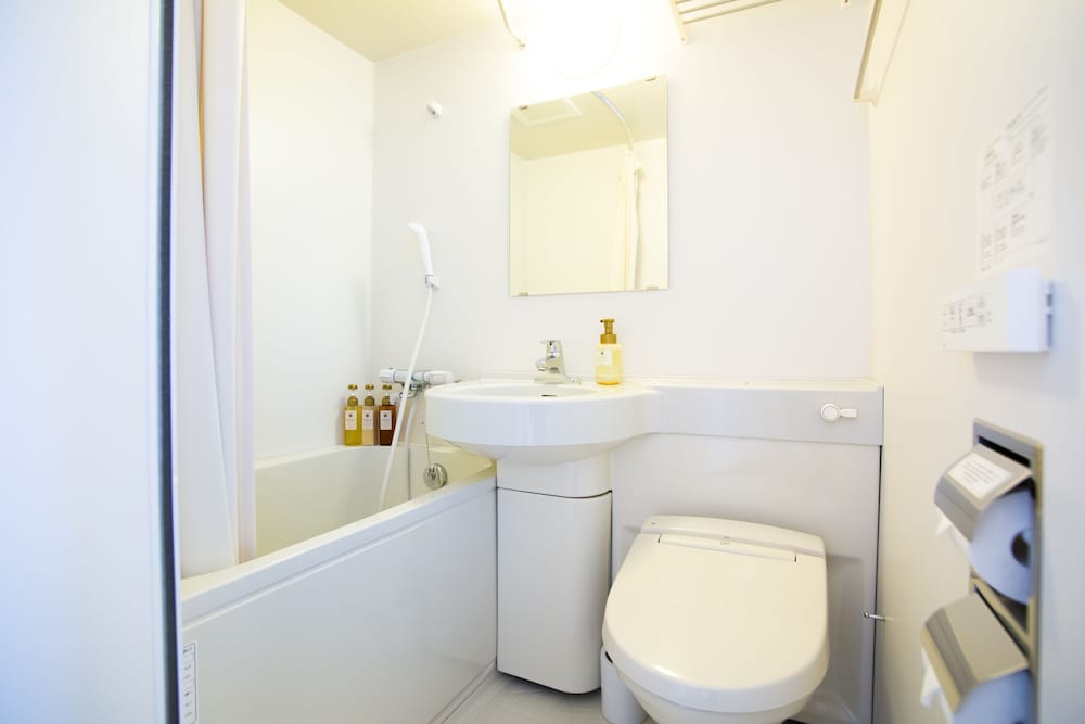Standard Twin Room - Photo 2