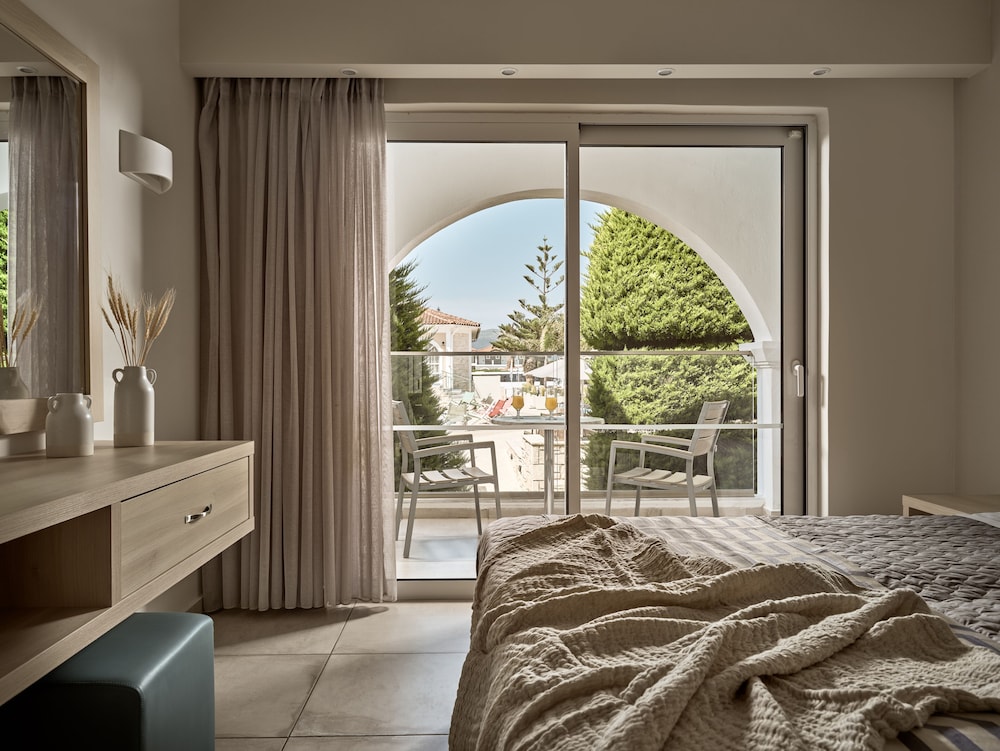 Superior Apartment, 2 Bedrooms - Photo 13