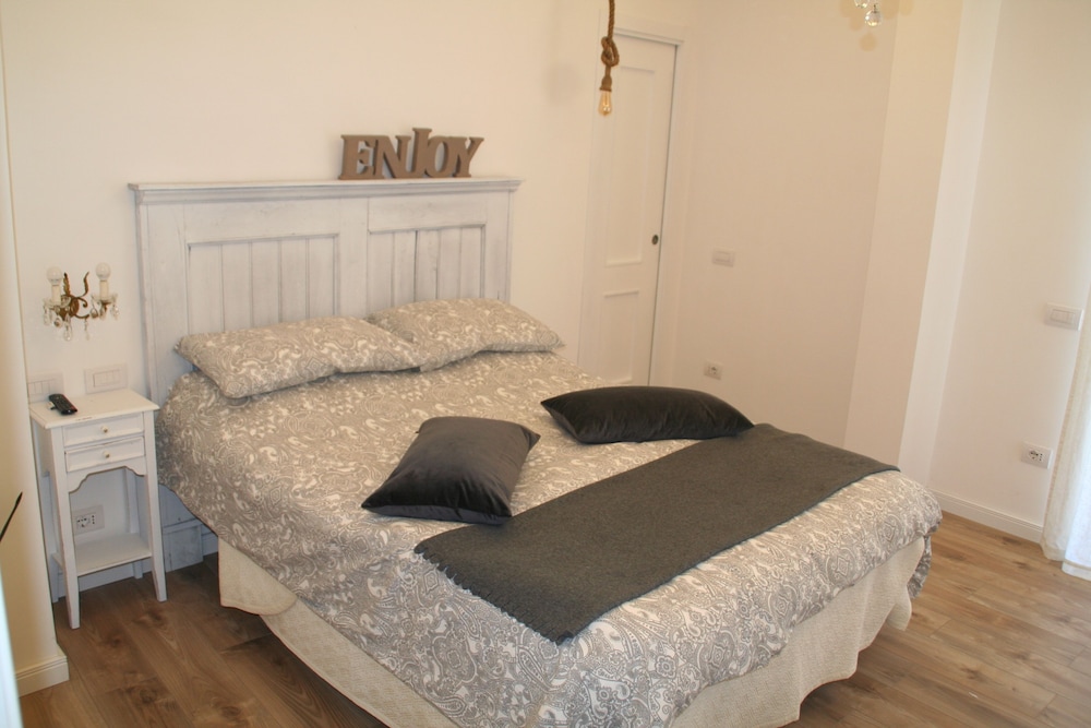 Classic Triple Room photo 2