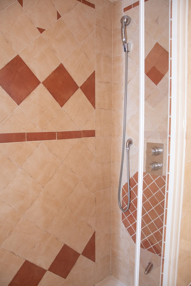 Suite, Kitchen, Ground Floor (Suite/Appartement 28m) - Photo 5