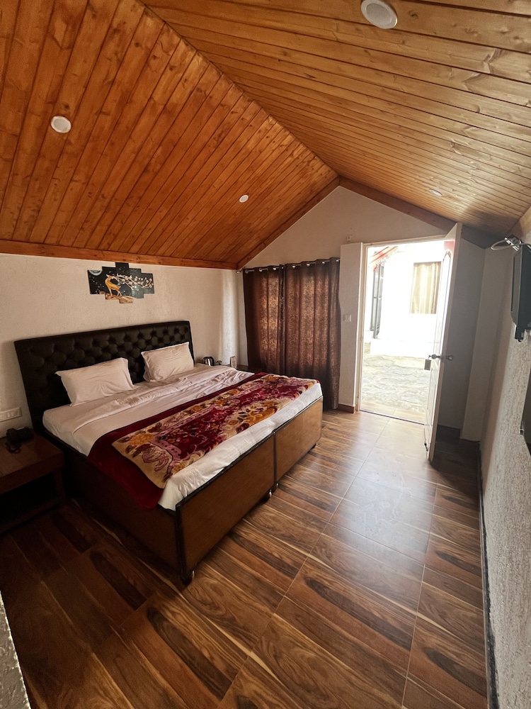 Deluxe Cottage - Photo 3