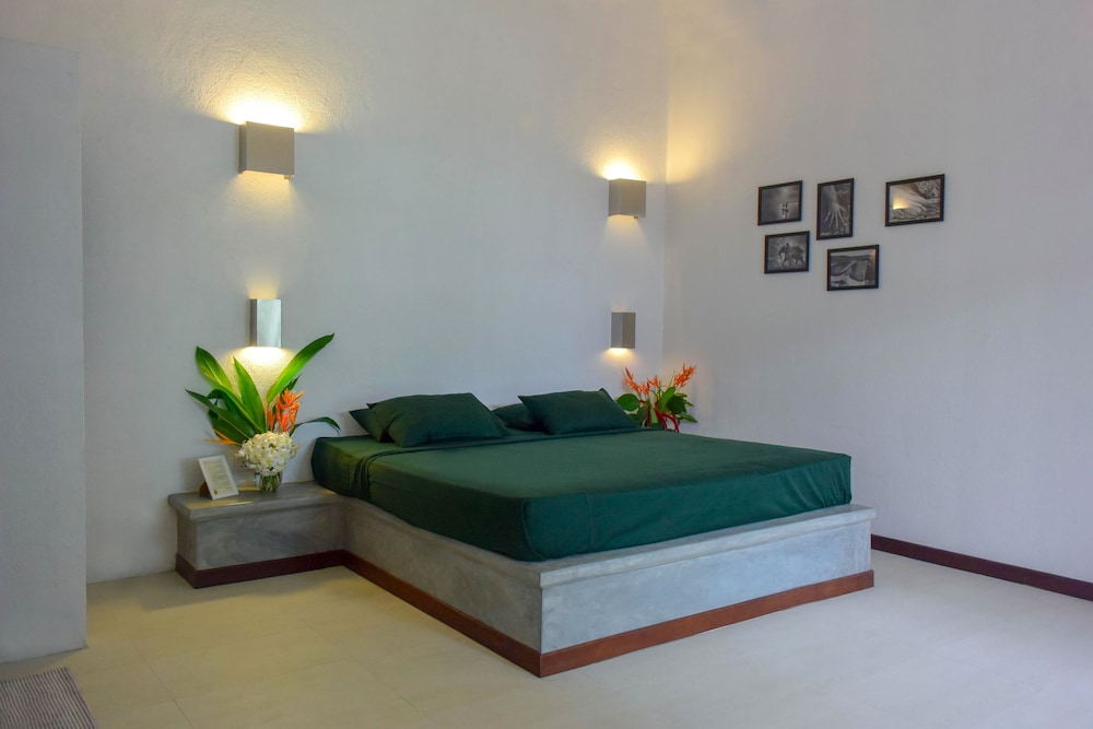 Deluxe Double or Twin Room, 1 Bedroom, Non Smoking, Oceanfront