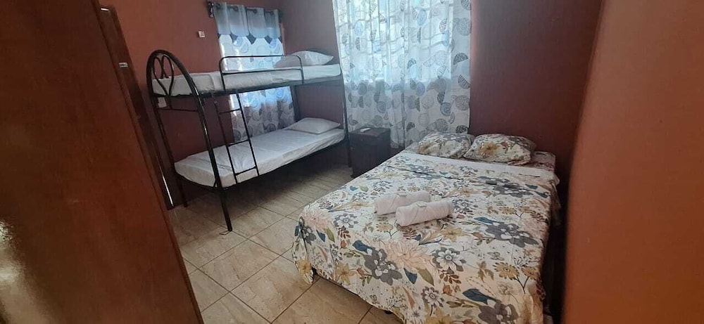 Deluxe Quadruple Room photo 1