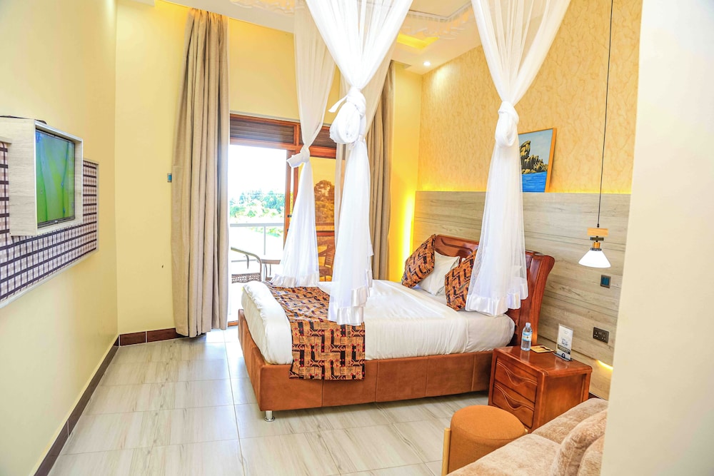 Deluxe Room, Lake View