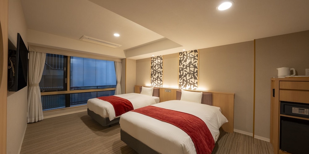 Universal Twin Room, Non Smoking - Photo 1