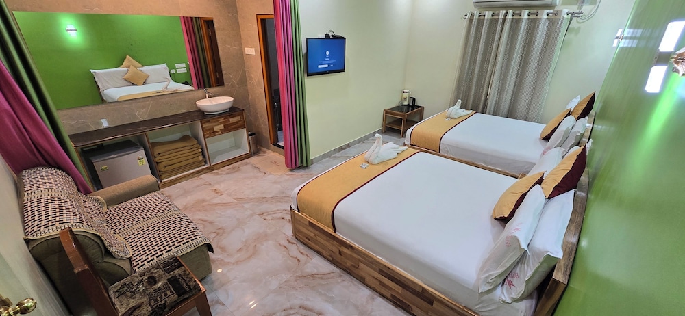 Deluxe Suite photo 1