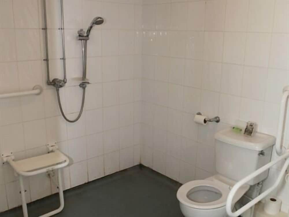 Suite, Accessible, Ensuite (Sleeps 3Wet(Ground Floor)) photo 3
