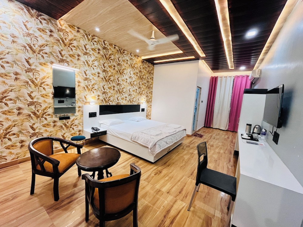 Triple Room - Photo 1