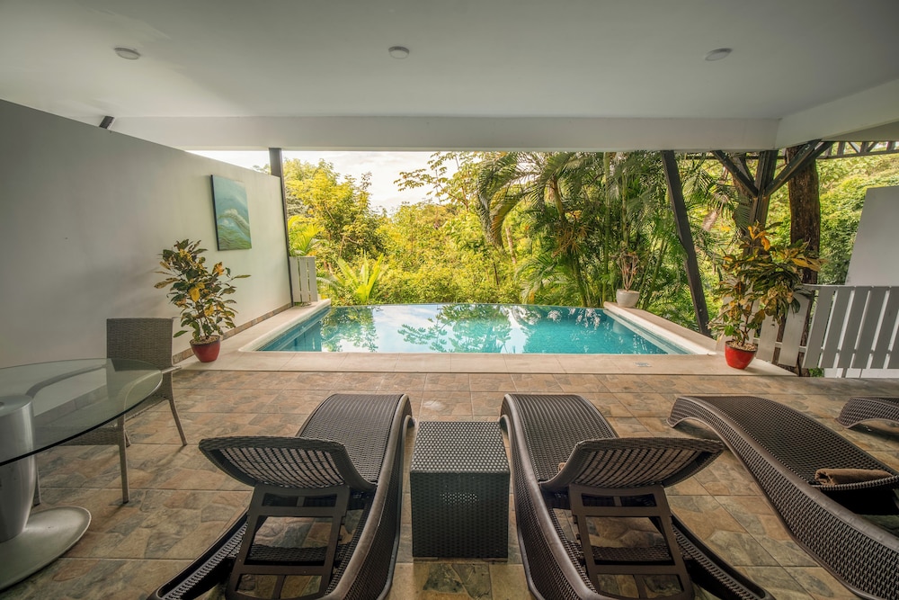 2 Bedroom Suite with Private Pool - Photo 5