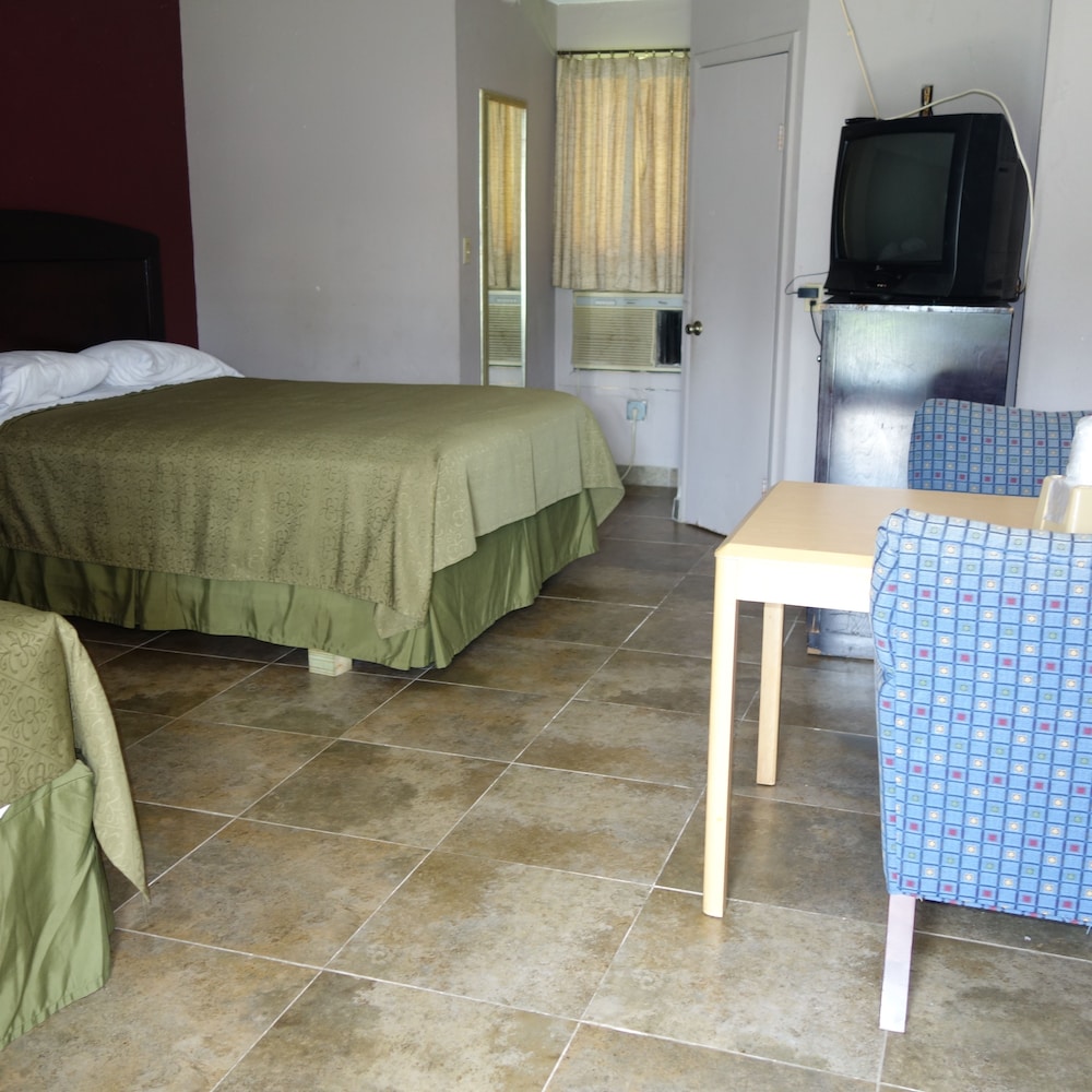 Double Room, 2 Double Beds, Non Smoking photo 1