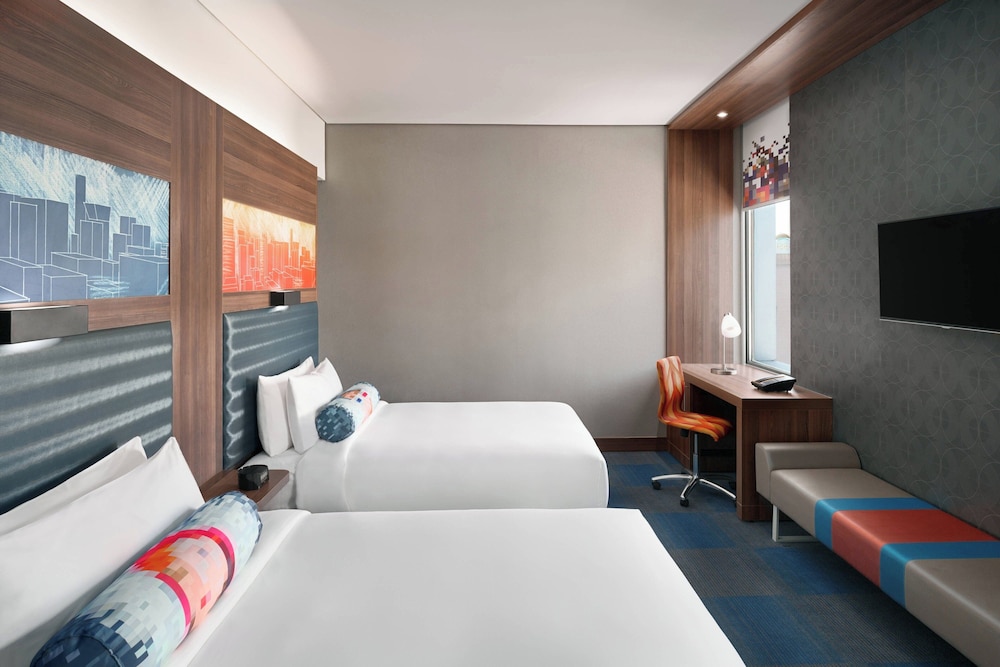 Breezy, Room, 2 Queen Beds, City View photo 1