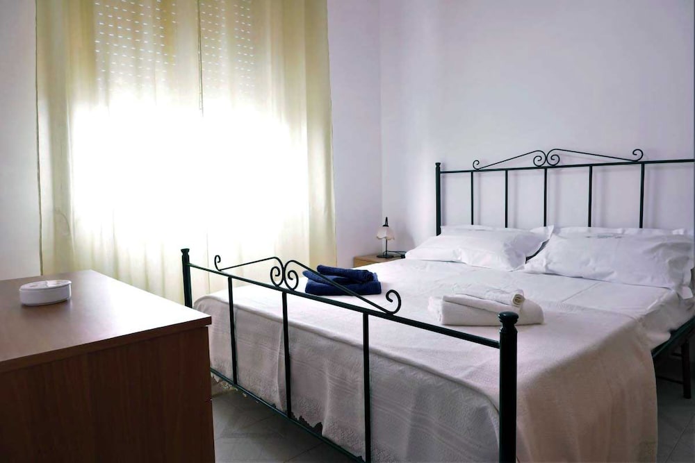 Classic Condo, 2 Bedrooms photo 1