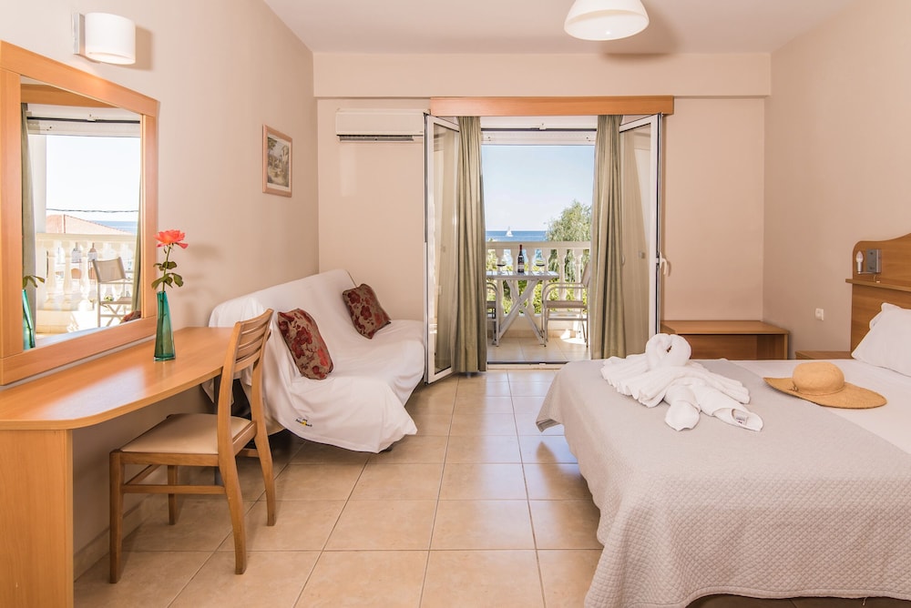 Family Room, Partial Sea View