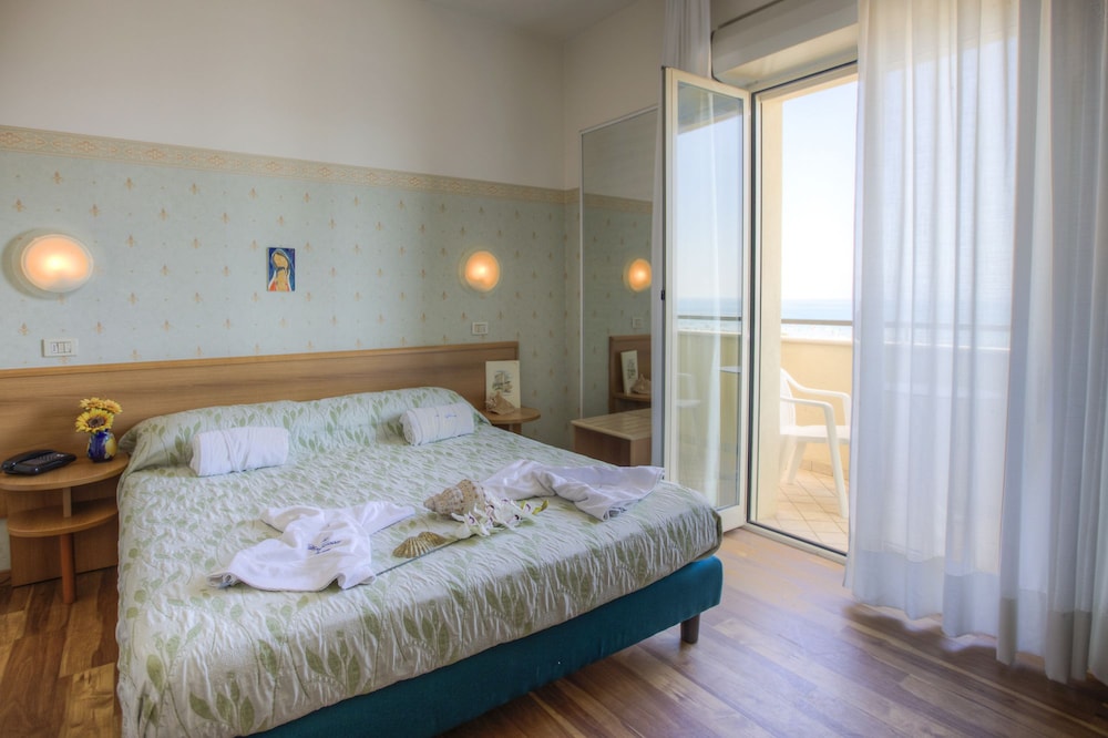 Panoramic Room, Sea View (beach access included)