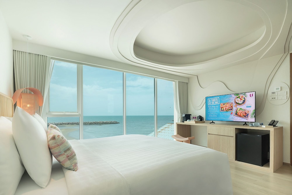 Cozy Panoramic Seaview Room - Photo 2