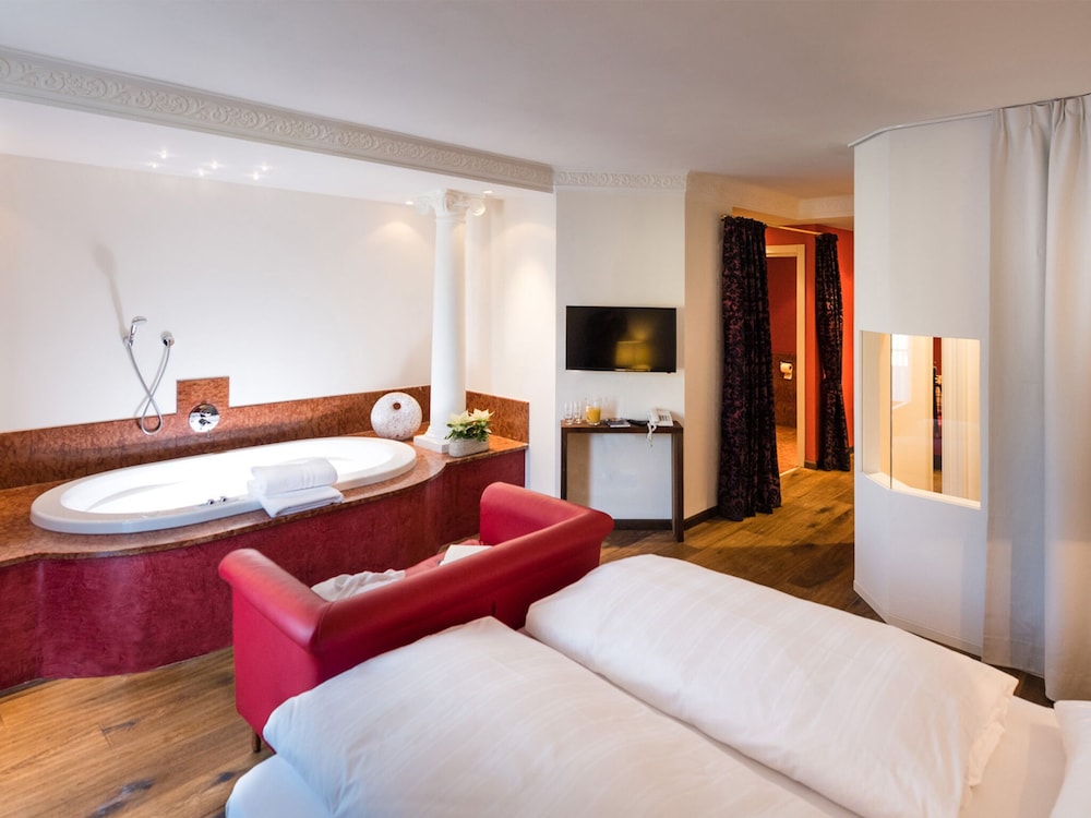 Suite Deluxe photo 2