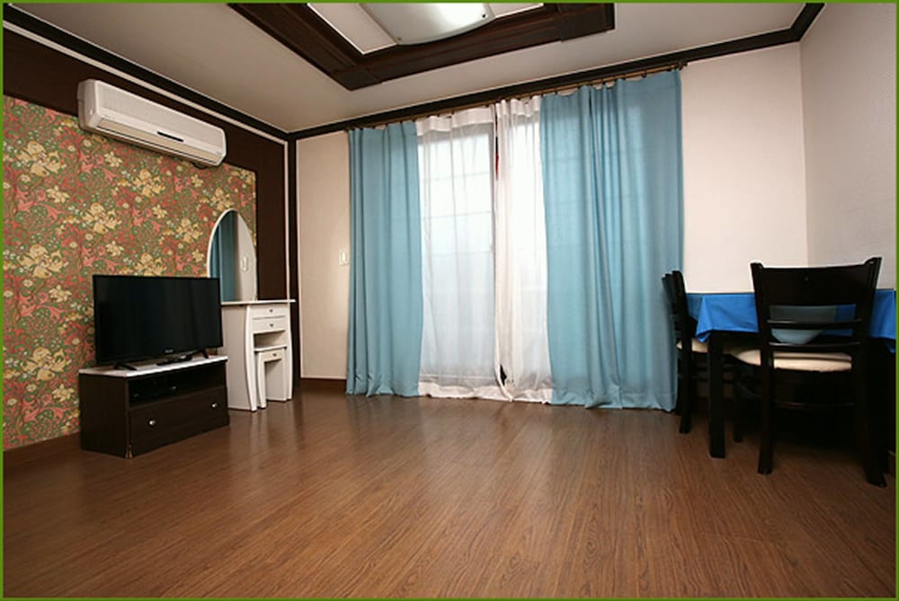 Duplex photo 3