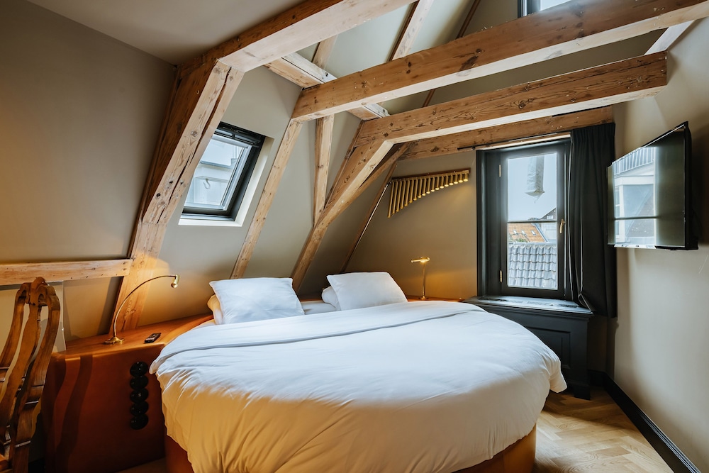 Double Room (J.P. Sweelinck)